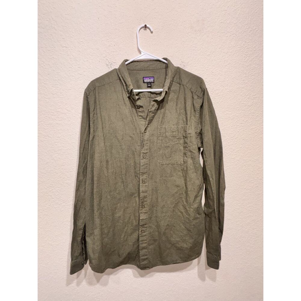 Patagonia Men's Casual Button Down Shirt - Olive Green